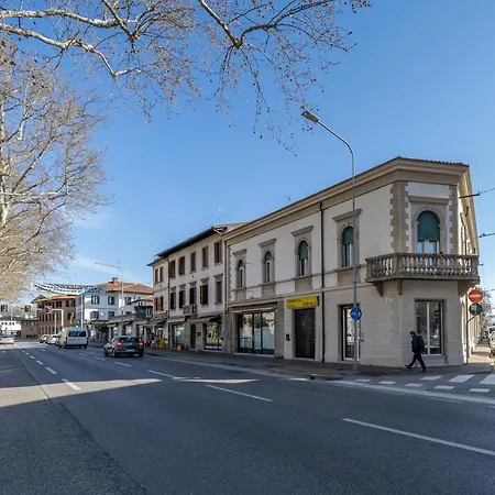 Апартаменты Guesthost - Loft Viale Trieste